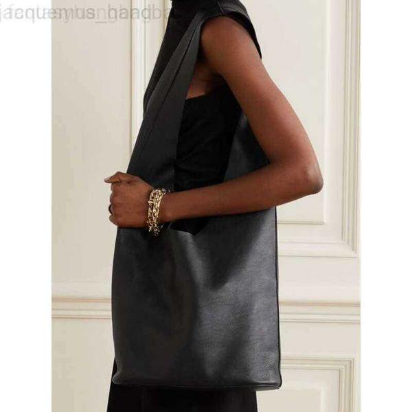 the row designer bags leather evening bags solid color cowhide contracted large capacity litchi grain single shoulder bucket bageveningclass
the row designer bags leather evening bags solid color cowhide contracted large capacity litchi grain single shoulder bucket bageveningclass
