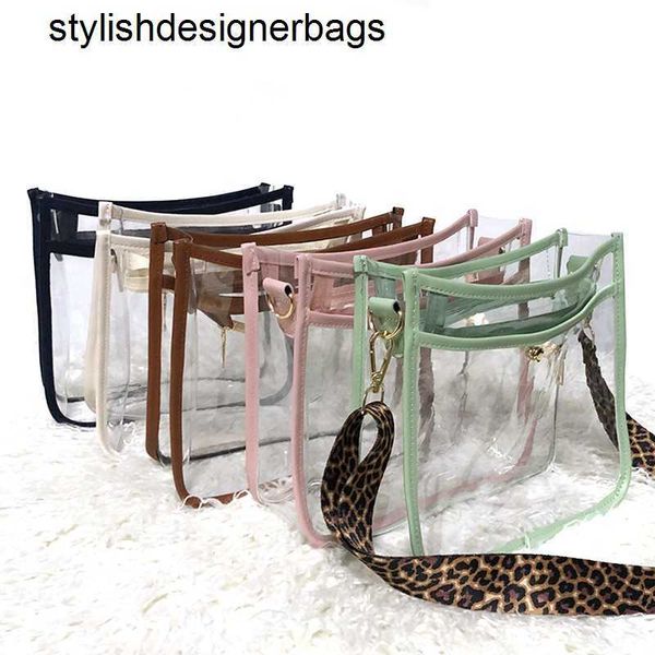 cross body 25*9*23cm transparent pvc crossbody bag clear stadium approved purse with leopard strap with zipper travel bag domil 0214v23
cross body 25*9*23cm transparent pvc crossbody bag clear stadium approved purse with leopard strap with zipper travel bag domil 0214v23