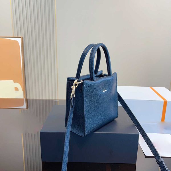 coabag designer shoulder bags leather mini purses handbags designers women handbag crossbody luxury tote fashion shopping purse bag 230210
coabag designer shoulder bags leather mini purses handbags designers women handbag crossbody luxury tote fashion shopping purse bag 230210