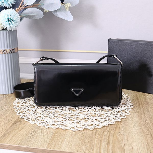 flip shoulder bag women crossbody handbags genuine leather messenger bags adjustable shoulder strap fashion wallet metal triangle
flip shoulder bag women crossbody handbags genuine leather messenger bags adjustable shoulder strap fashion wallet metal triangle