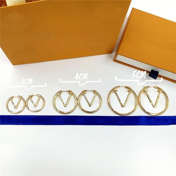 2023-classic letter designer charm earrings women round pendant studs golden silver eardrop personality europe america earring gift
2023-classic letter designer charm earrings women round pendant studs golden silver eardrop personality europe america earring gift