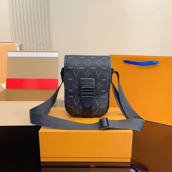 new designer men's messenger bag men's and women's mobile phone bag handsome outgoing bag mini messenger bag christmas gift m
new designer men's messenger bag men's and women's mobile phone bag handsome outgoing bag mini messenger bag christmas gift m