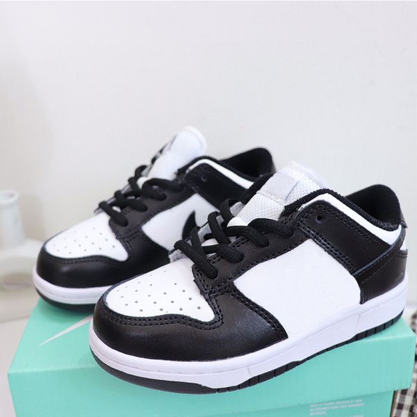 designer 2023 kids shoes for boys girls baby black white panda cow pink casual fashion sneakers bracelet childrens walking toddler sports ou
designer 2023 kids shoes for boys girls baby black white panda cow pink casual fashion sneakers bracelet childrens walking toddler sports ou
