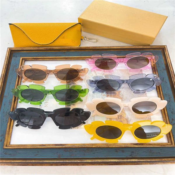 new fashion style sunglasses perverse personality funny sunglasses for men and women 2302140, White;black
new fashion style sunglasses perverse personality funny sunglasses for men and women 2302140, White;black