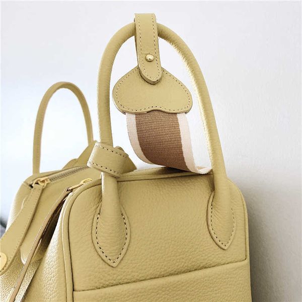 designer lindi new pillow bag fashion one-shoulder diagonal portable doctor layer togo cowhide lindi leather women' grtw
designer lindi new pillow bag fashion one-shoulder diagonal portable doctor layer togo cowhide lindi leather women' grtw