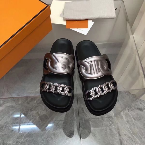 2023 designer chypre slippers beach classic flat sandals men woman summer lady leather flip flops women fur slides wool scuffs 35-44, Black
2023 designer chypre slippers beach classic flat sandals men woman summer lady leather flip flops women fur slides wool scuffs 35-44, Black