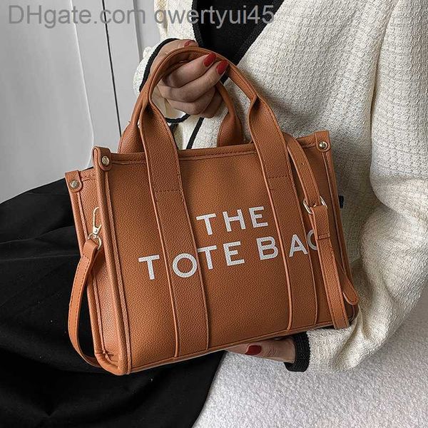 qwertyui45 totes luxury designer the tote bags for women 2022 trend fashion handbags female pu leather shoulder messenger bag sling cross bo
qwertyui45 totes luxury designer the tote bags for women 2022 trend fashion handbags female pu leather shoulder messenger bag sling cross bo