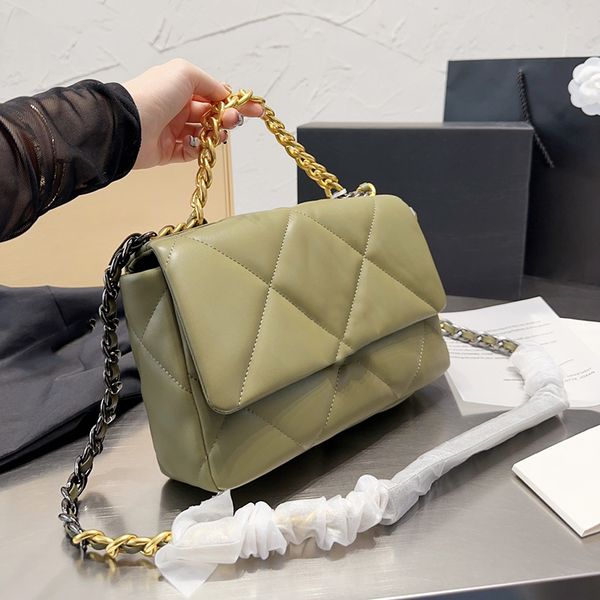 womens link chain hanle totes 19 series bags lambskin 4 colors classic quilted purse with serial number two-tone crossbody shoulder luxury d
womens link chain hanle totes 19 series bags lambskin 4 colors classic quilted purse with serial number two-tone crossbody shoulder luxury d