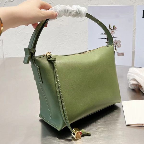 cubi women's bag armpit bags totes handbags tote embroidery lunch box leather shoulder portable hand bag
cubi women's bag armpit bags totes handbags tote embroidery lunch box leather shoulder portable hand bag
