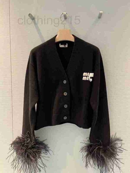 women's knits & tees designer version autumn and winter new embroidered logo feather sleeve v-neck knitted cardigan 0at7, White
women's knits & tees designer version autumn and winter new embroidered logo feather sleeve v-neck knitted cardigan 0at7, White