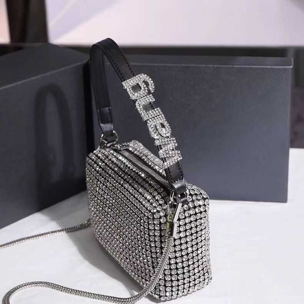 shoulder bags 2023 new aw rhinestone bag women's high-end leather chain purses inlaid bright diamonds portable underarm bags crossbody
shoulder bags 2023 new aw rhinestone bag women's high-end leather chain purses inlaid bright diamonds portable underarm bags crossbody