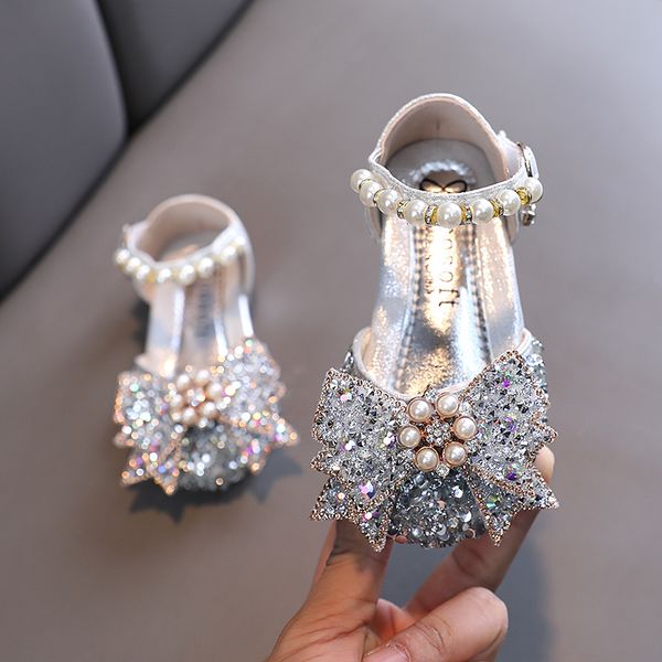 sneakers ainyfu girls princess shoes baby flat sequin pearl bow sandals kids shoes children fashion bling soft kids dance party shoes 230213, Black;red
sneakers ainyfu girls princess shoes baby flat sequin pearl bow sandals kids shoes children fashion bling soft kids dance party shoes 230213, Black;red