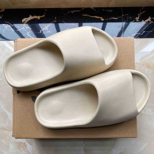 genuine ajcb official website coconut slippers men's putian high kan ye's same men's shoes with the feeling of stepping on ex, Black
genuine ajcb official website coconut slippers men's putian high kan ye's same men's shoes with the feeling of stepping on ex, Black