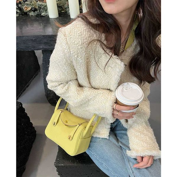 designer lindi new pillow bag fashion one-shoulder diagonal portable doctor lychee grain head layer cow le
designer lindi new pillow bag fashion one-shoulder diagonal portable doctor lychee grain head layer cow le
