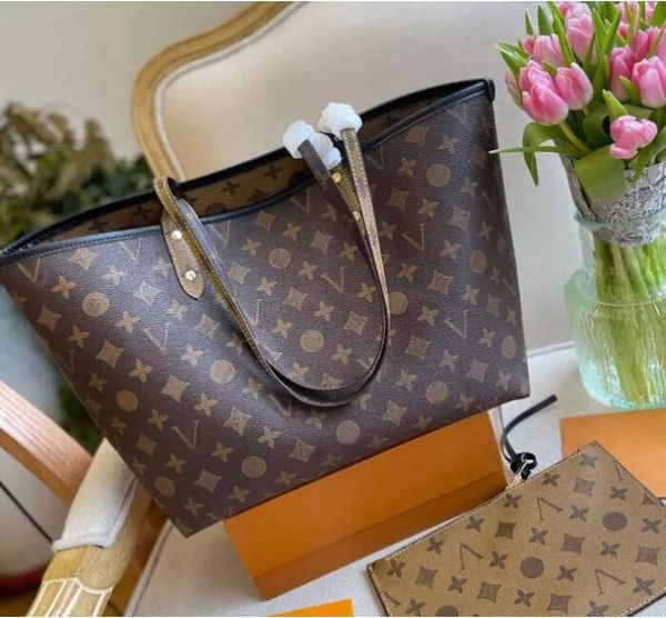 luxurys designers bags women handbag shoulder bag messenger bags classic style fashion shoulder lady totes handbags purse wallet 
luxurys designers bags women handbag shoulder bag messenger bags classic style fashion shoulder lady totes handbags purse wallet