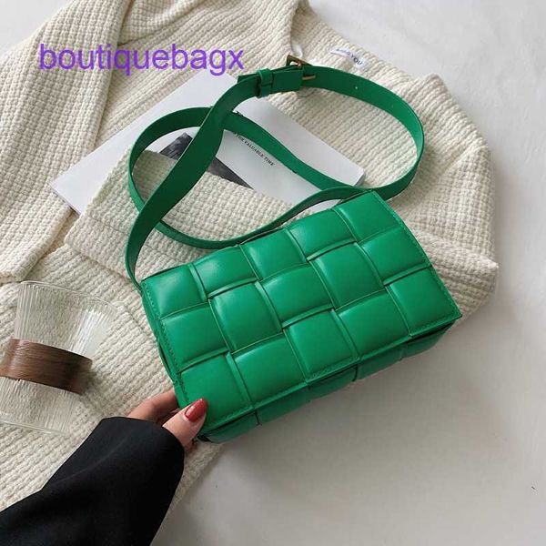 designer cassette bottegs venets bags for women online store spring 2023 new woven large lattice pillow bag tofu messenger leisure versatile
designer cassette bottegs venets bags for women online store spring 2023 new woven large lattice pillow bag tofu messenger leisure versatile