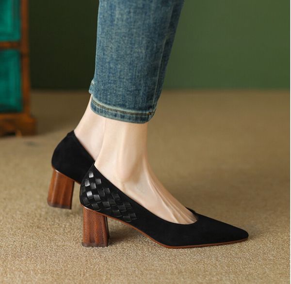 2023 black brown plaid weave mary jane shoes fashion high chunky heel lady office shoe muller oxfords
2023 black brown plaid weave mary jane shoes fashion high chunky heel lady office shoe muller oxfords