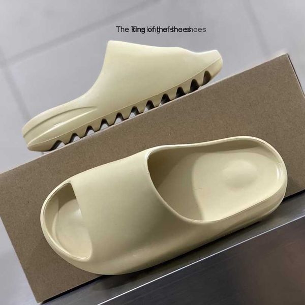 slippers men's luxury designer brand comfortable soft large flat coconut slipper dust bag size38-46foam, Black
slippers men's luxury designer brand comfortable soft large flat coconut slipper dust bag size38-46foam, Black