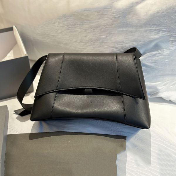cross body bag shoulder flip underarm handbags hobo downtown genuine leather printing women bags handbag purse pouch wallet fashion alphabet
cross body bag shoulder flip underarm handbags hobo downtown genuine leather printing women bags handbag purse pouch wallet fashion alphabet