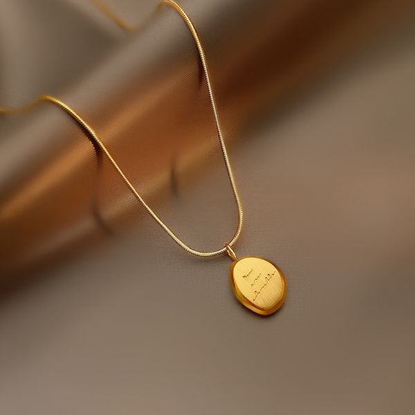 s3439 titanium steel oval geometric pendant necklace for women niche design chain choker necklaces, Silver
s3439 titanium steel oval geometric pendant necklace for women niche design chain choker necklaces, Silver