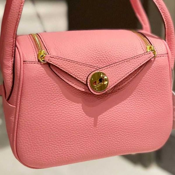 designer lindi new pillow bag fashion one-shoulder diagonal portable doctor head layer cowhide leather women's doctor's
designer lindi new pillow bag fashion one-shoulder diagonal portable doctor head layer cowhide leather women's doctor's
