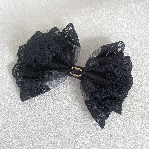 designer hair clip bow headbands womens headwear new leather fashion korean autumn sport wide edge turban hairpin for hat accessories
designer hair clip bow headbands womens headwear new leather fashion korean autumn sport wide edge turban hairpin for hat accessories