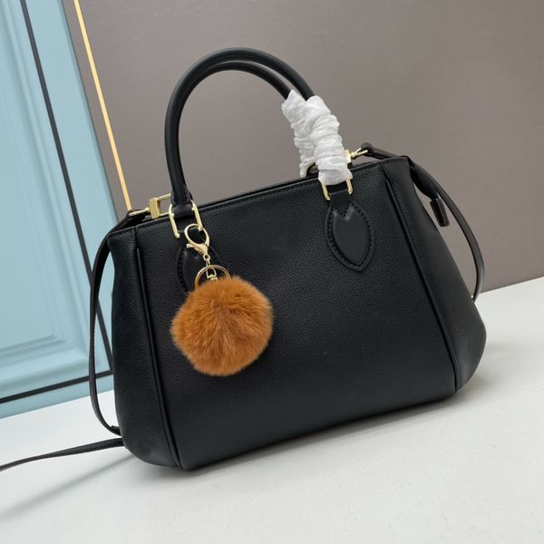 7a luxury designer totes genuine leather match classic floral bag gold logo and rivet handbags
7a luxury designer totes genuine leather match classic floral bag gold logo and rivet handbags