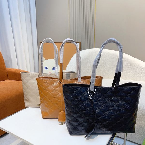designers bags women shoulder bag handbag messenger totes fashion metallic handbags classic gift wholesale soft leather travel holiday party
designers bags women shoulder bag handbag messenger totes fashion metallic handbags classic gift wholesale soft leather travel holiday party