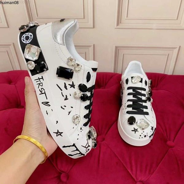 designer shoes sneakers fashion casual shoe classics women espadrilles flat canvas and real lambskin loafers two toguy{category}, Red;white
designer shoes sneakers fashion casual shoe classics women espadrilles flat canvas and real lambskin loafers two toguy{category}, Red;white