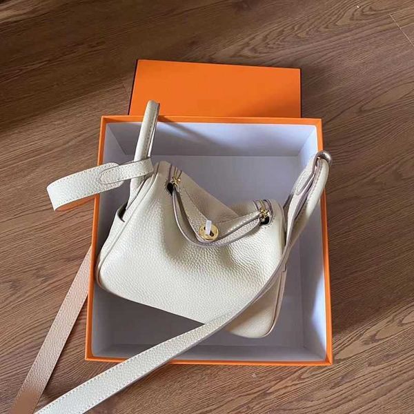 designer herme lindi bags online outlet bag 2023 new head layer cowhide bag mini doctor leather shoulder pillow femalemvzl
designer herme lindi bags online outlet bag 2023 new head layer cowhide bag mini doctor leather shoulder pillow femalemvzl