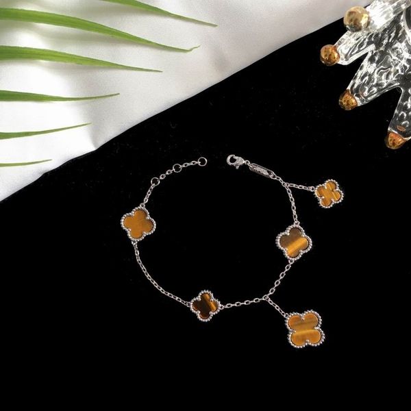 2023 clover bracelet charm bracelets fashion jewelry women ladies bracelet 5 blue four leaf clover silver thin chain stainless steel, Golden;silver
2023 clover bracelet charm bracelets fashion jewelry women ladies bracelet 5 blue four leaf clover silver thin chain stainless steel, Golden;silver
