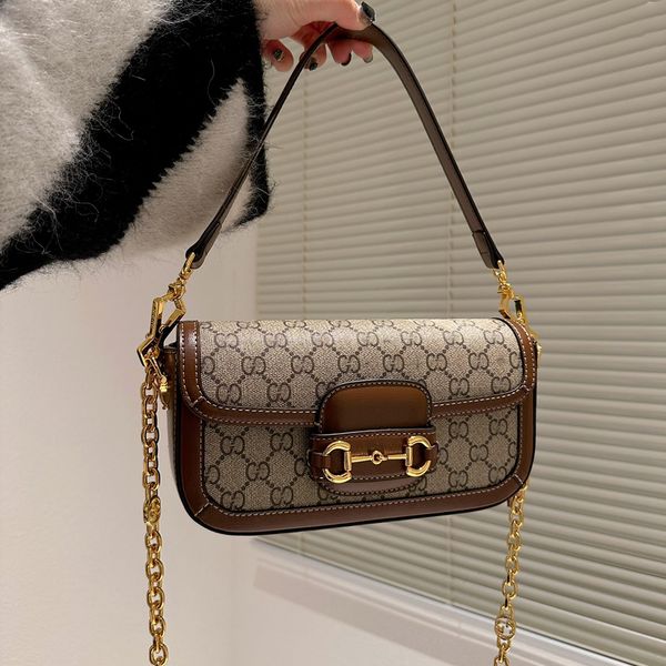 designer messenger bag leather shoulder bags horsebit 1955 womens tote tabby crossbody bags cosmetic handbags luxury wallet
designer messenger bag leather shoulder bags horsebit 1955 womens tote tabby crossbody bags cosmetic handbags luxury wallet