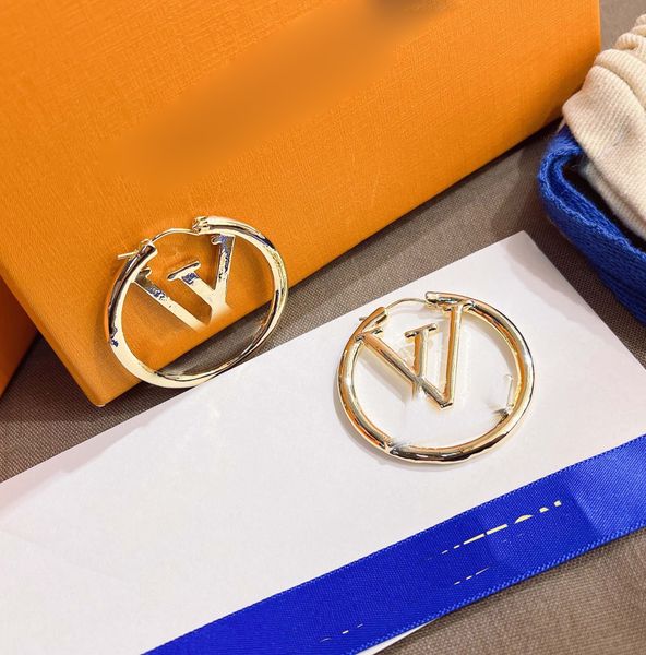 fashion gold hoop earrings for lady women party wedding lovers gift engagement jewelry for bride a695 no box, Golden;silver
fashion gold hoop earrings for lady women party wedding lovers gift engagement jewelry for bride a695 no box, Golden;silver