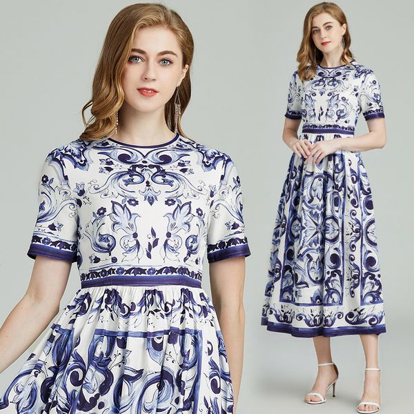 2023 paisley print summer midi dress women designer short sleeve fine elegant vacation loose big swing dresses vintage robe ladies round nec, Black;gray
2023 paisley print summer midi dress women designer short sleeve fine elegant vacation loose big swing dresses vintage robe ladies round nec, Black;gray