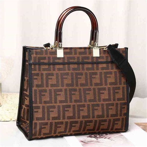 80% off handbags online usa women's fashion printing versatile large capacity single shoulder messenger portable canvas bag
80% off handbags online usa women's fashion printing versatile large capacity single shoulder messenger portable canvas bag