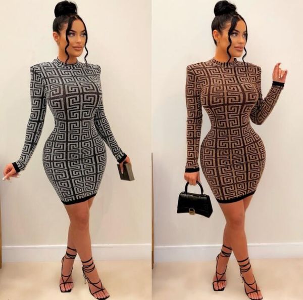 women's tight-fitting knitted dress fashion geometric print medium length standing neck sweater bottom skirt, Black;gray
women's tight-fitting knitted dress fashion geometric print medium length standing neck sweater bottom skirt, Black;gray
