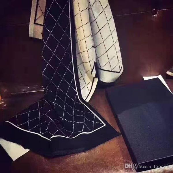 classic letter plaid scarf for women 2 color double double color shawl high qualtiy wool cashmere scarves for woman without box, Blue;gray
classic letter plaid scarf for women 2 color double double color shawl high qualtiy wool cashmere scarves for woman without box, Blue;gray