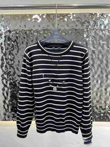 women's knits & tees designer brand t-shirt casual design new style striped knit with letters on the chest jacquard simple fashion yt07, White
women's knits & tees designer brand t-shirt casual design new style striped knit with letters on the chest jacquard simple fashion yt07, White