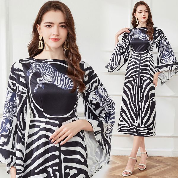 2023 summer zebra grain print split dress women designer flare sleeve vintage elegant black dresses birthday dinner robe ladies cute hit col, Black;gray
2023 summer zebra grain print split dress women designer flare sleeve vintage elegant black dresses birthday dinner robe ladies cute hit col, Black;gray
