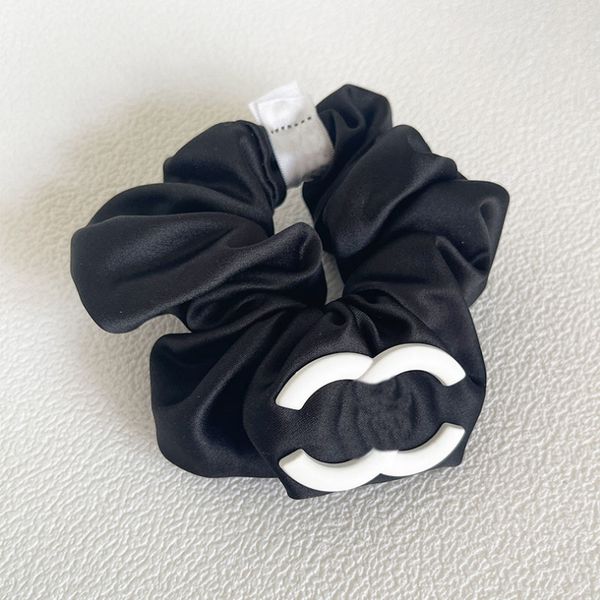 luxury designer hairband headbands women doughnut brand elegant style satin letter hairband women wide simplicity hair hoop sport wide head
luxury designer hairband headbands women doughnut brand elegant style satin letter hairband women wide simplicity hair hoop sport wide head