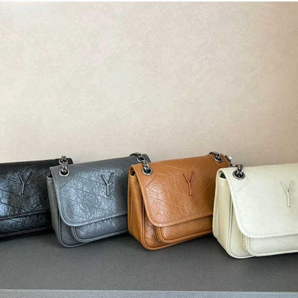 5a designer bag 4 color shoulder bags classic y-letter messenger bag flap chain luxurys handbag leather solid color crossbody square lady pu
5a designer bag 4 color shoulder bags classic y-letter messenger bag flap chain luxurys handbag leather solid color crossbody square lady pu