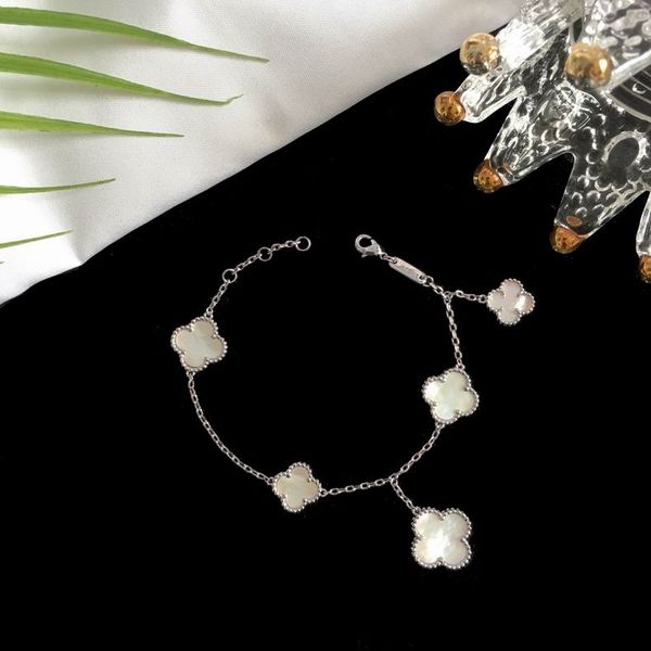 clover bracelet fashion jewelry women ladies bracelet 5 blue four leaf clover charm bracelets silver thin chain stainless steel bracelet, Golden;silver
clover bracelet fashion jewelry women ladies bracelet 5 blue four leaf clover charm bracelets silver thin chain stainless steel bracelet, Golden;silver