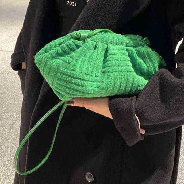 evening bag women's embossed handbag large capacity striped multifunctional leisure luxury new in 2022 220301 230201
evening bag women's embossed handbag large capacity striped multifunctional leisure luxury new in 2022 220301 230201