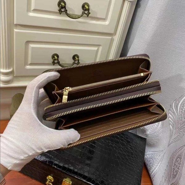 luxury wallets for women brown black leather double zipper wallet mens lady long classical purse with card holder clutch wallet purse, Red;black
luxury wallets for women brown black leather double zipper wallet mens lady long classical purse with card holder clutch wallet purse, Red;black