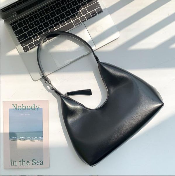 shoulder bag half moon handbags metal hardware letter hasp women tote bags classic old flower letter adjustable leather strap cell phone poc
shoulder bag half moon handbags metal hardware letter hasp women tote bags classic old flower letter adjustable leather strap cell phone poc