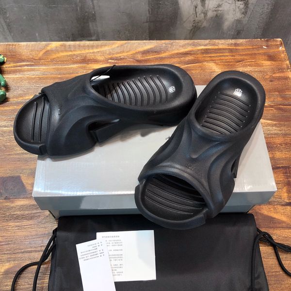 2022 mold pool slides women mens designer slippers triple s scuffs moccasins flat sandals rubber sliders paris shoes foam thong flip flops s, Black
2022 mold pool slides women mens designer slippers triple s scuffs moccasins flat sandals rubber sliders paris shoes foam thong flip flops s, Black