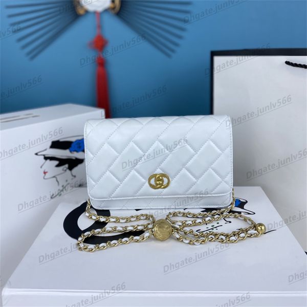 designer clutch flap shoulder bags chain strap handbag totes boy bags check velour thread purse double letters solid hasp square stripes wom
designer clutch flap shoulder bags chain strap handbag totes boy bags check velour thread purse double letters solid hasp square stripes wom