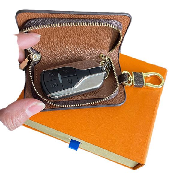 new classic designer letter wallet keychain bag keyring fashion purse pendant car chain charm brown flower box, Silver
new classic designer letter wallet keychain bag keyring fashion purse pendant car chain charm brown flower box, Silver