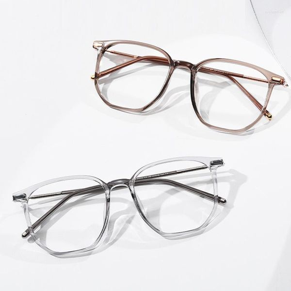 Sunglasses Designer Sunglasses Retro Ultra-light TR90 Anti-blue Light Female Fashion Exquisite Brand Casual Meta tender
Sunglasses Designer Sunglasses Retro Ultra-light TR90 Anti-blue Light Female Fashion Exquisite Brand Casual Meta tender