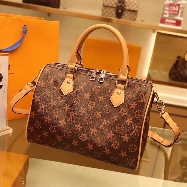 handbags women leather brand flowers shoulder bags women's classic traveler speedy bag 30cm fashion louiseity hobo tote luxury handbag
handbags women leather brand flowers shoulder bags women's classic traveler speedy bag 30cm fashion louiseity hobo tote luxury handbag